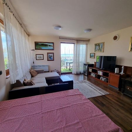 Bilberry Apartman Aparthotel Balatonfüred Esterno foto