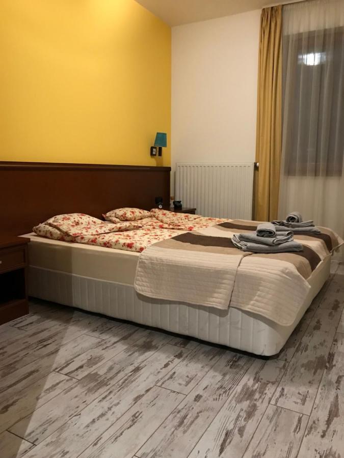 Bilberry Apartman Aparthotel Balatonfüred Esterno foto