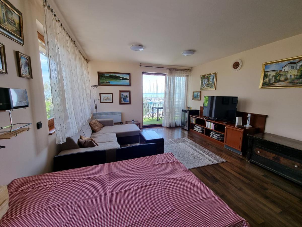 Bilberry Apartman Aparthotel Balatonfüred Esterno foto